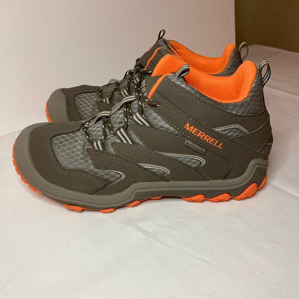 Merely boots